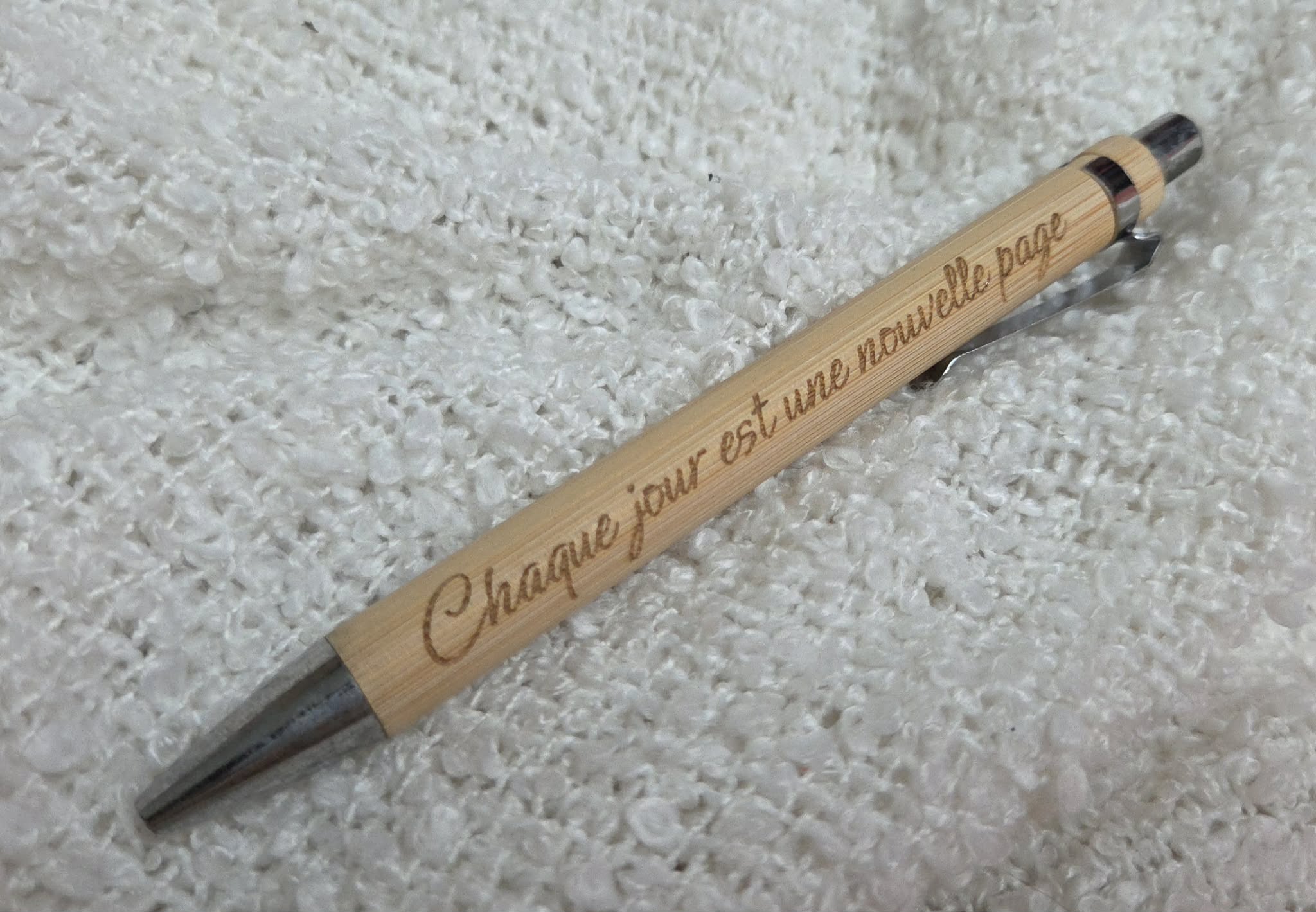 Stylo en bambou personnalisé